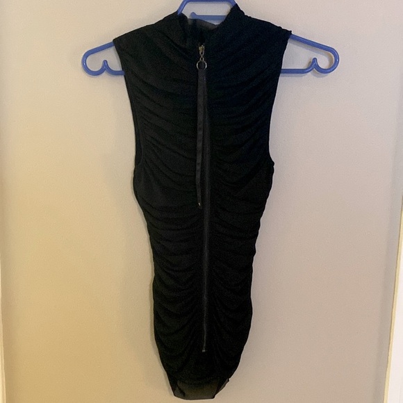 Marciano tight zip top - Picture 1 of 2